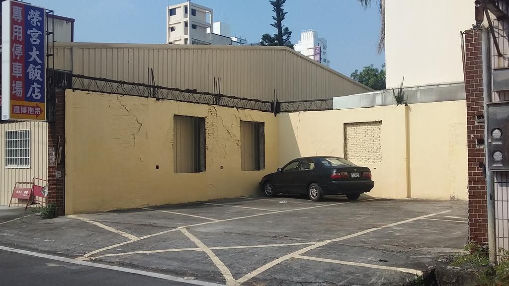 Ron Gong Hotel Csiaji Kültér fotó